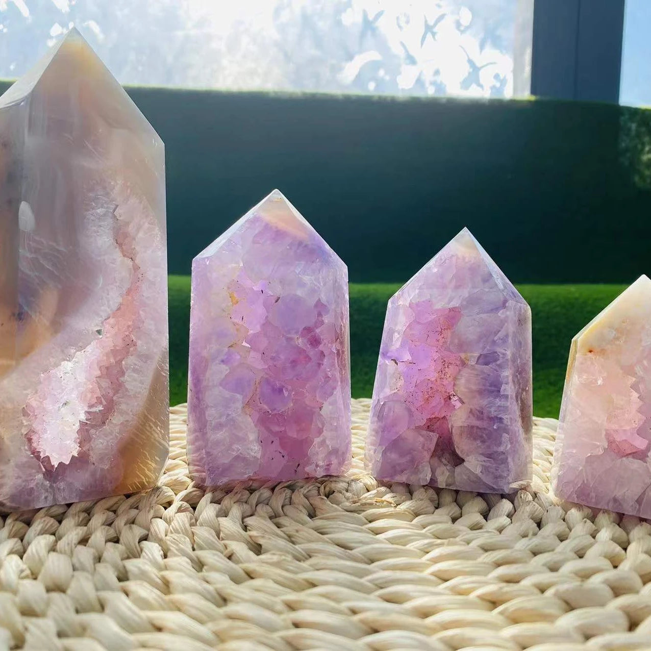Wholesale Natural Purple Amethyst Geode Crystal Cluster Wand Point Tower for Decoration