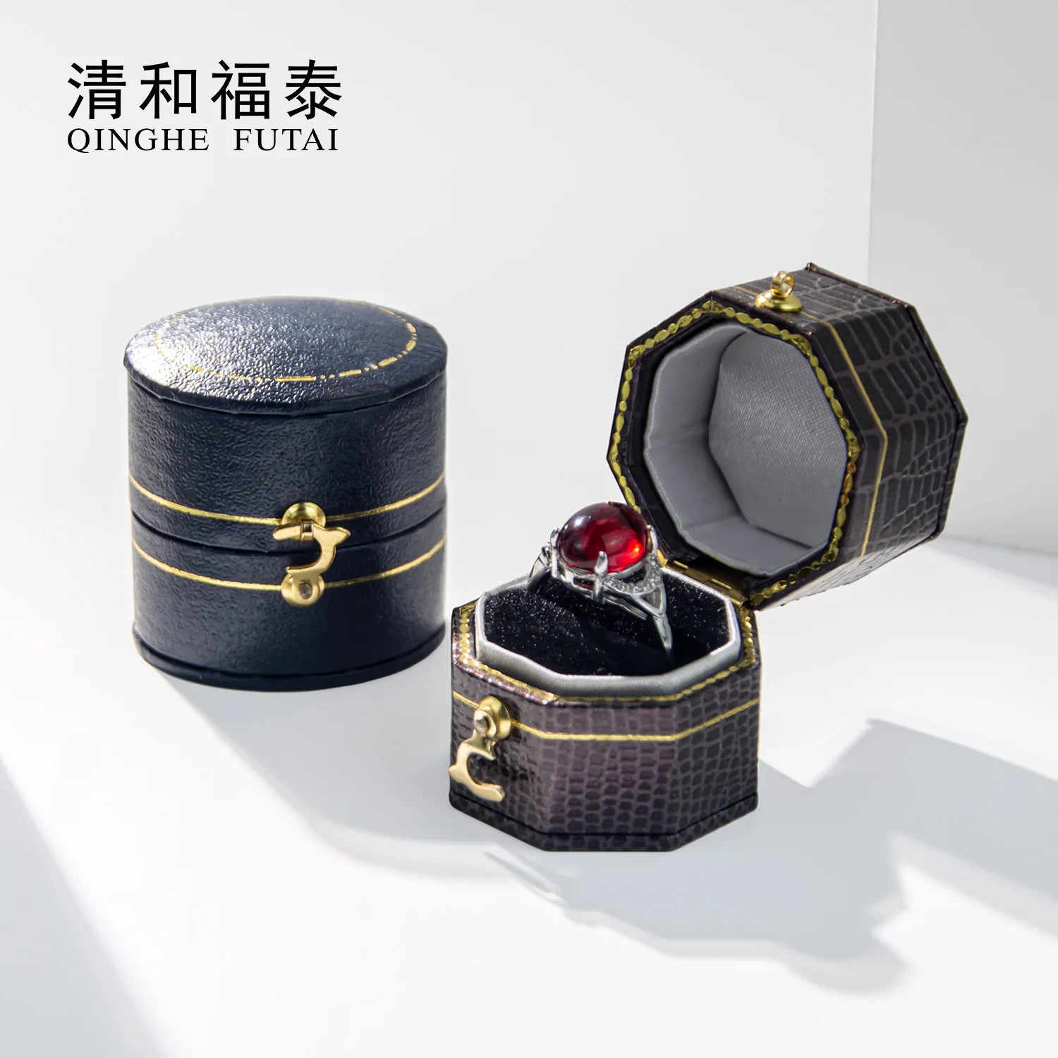 FORTE Europe Luxury Vintage Style PU Leather Jewelry Ring Box Custom Personalized Logo with Lock for Weddings