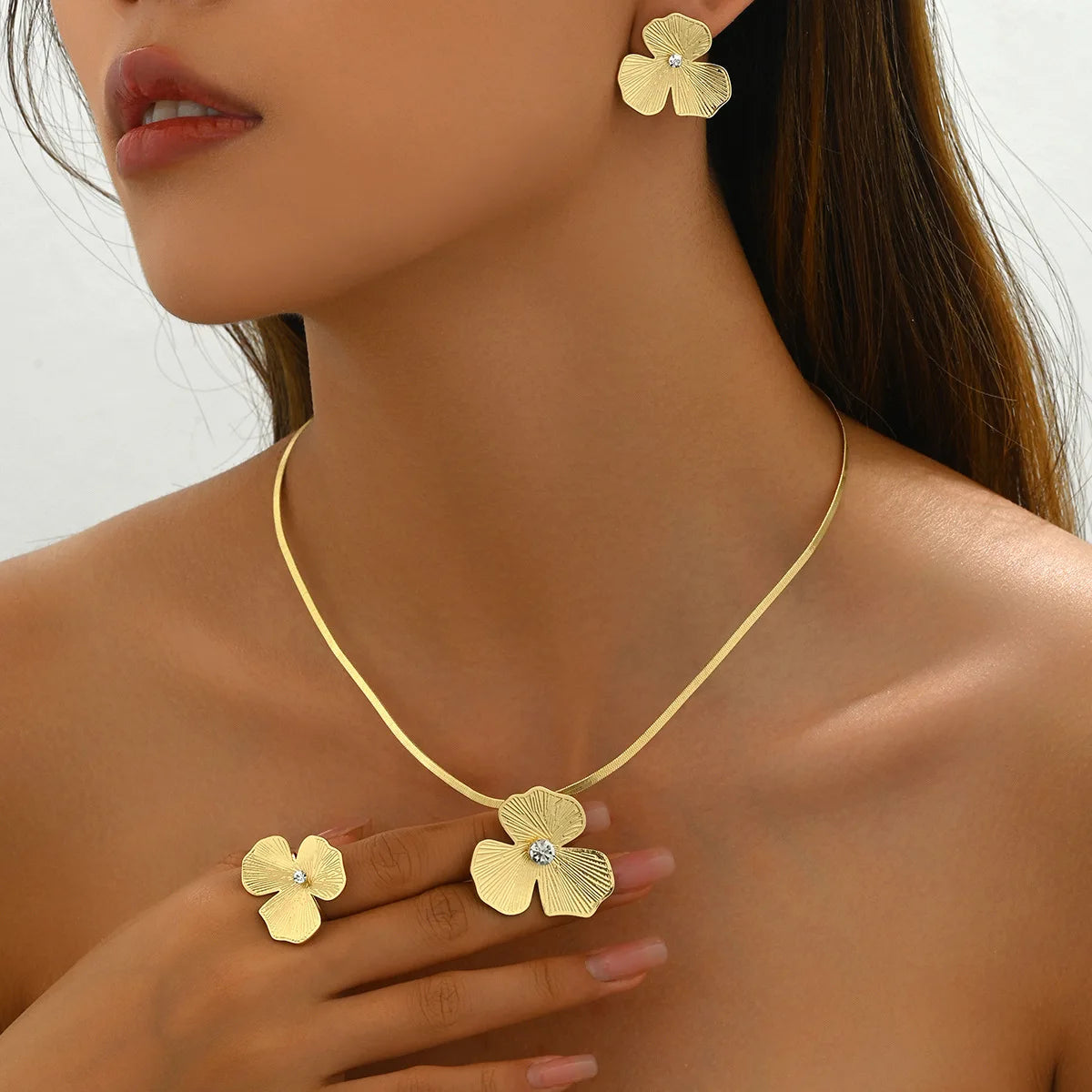 Fashion Simple Clover Flower Design Necklace Ring Earrings Vintage Trendy Inset Zircon Fashion Set for Women