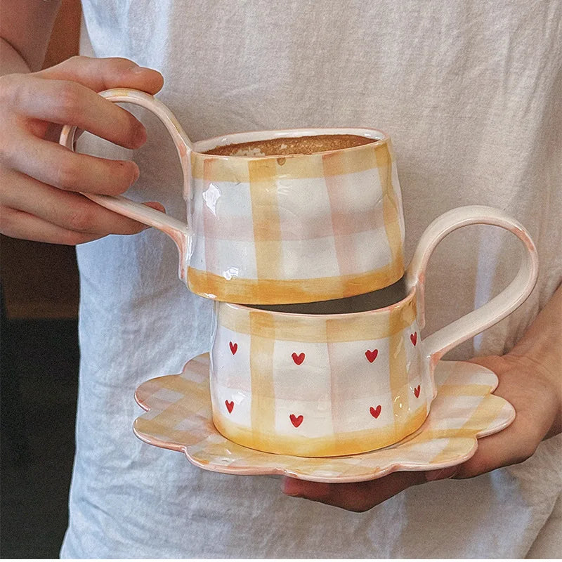 Wholesale Cute Hand Heart 350ml Ceramic Coffee Mug With Plate Creative Coffee Mug