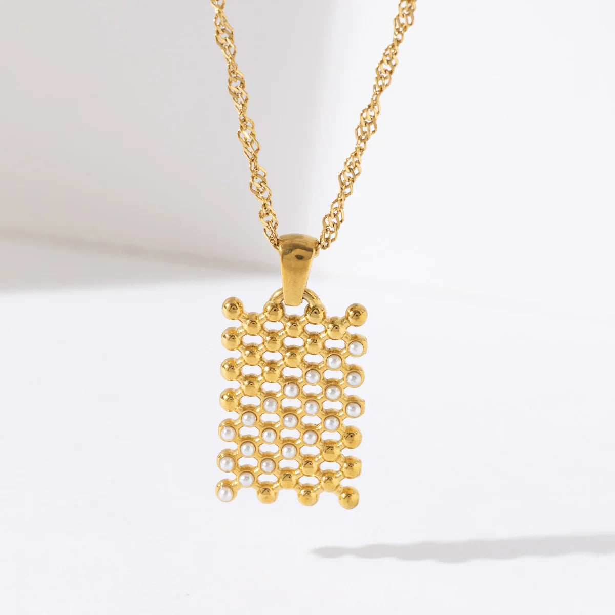 Factory Wholesale Gold Plated Stainless Steel Rectangle Pendant Ball Bead Pearl Necklace for Women