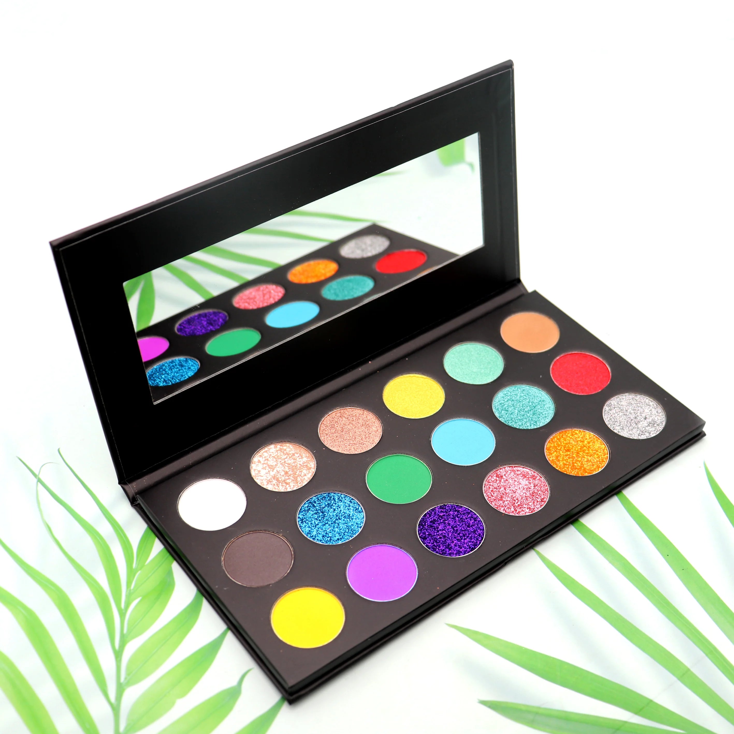 Customizable Highly Pigmented Glitter Eyeshadow Palette Private Label Light Dark Skin Tones Dry Eye Shadow Powder Shimmer Finish