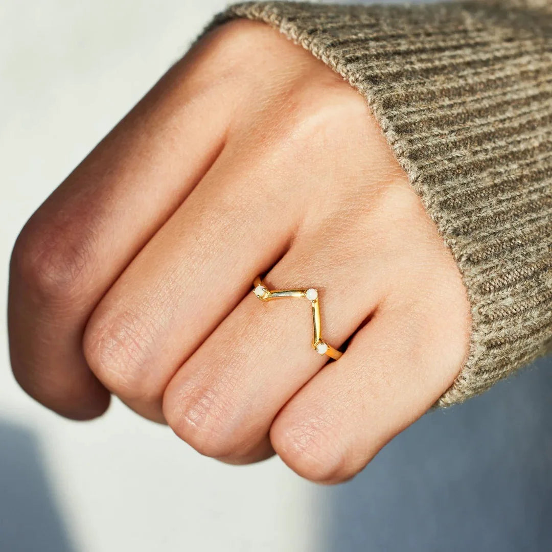 Rainbowking S925 Sterling Silver Triangle Shiny Aubergine Ring Geometric Shape Ring Female Simple Fashion Fine Jewelry Ring