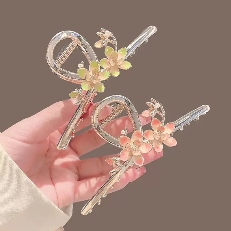 Delicate Flower Hair Catcher Large Shark Clip for Women Cute Hair Accessories Summer Female Drip Oil Flower Hair Claw