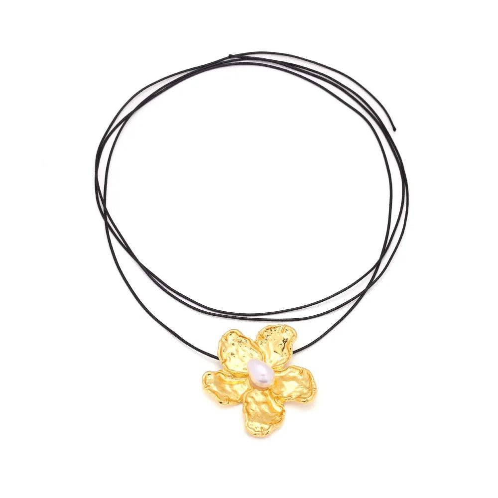 New Fashion Bohemian Metal Gold Color Pearl Flower Star Pendant Earring Choker Necklace Set Women Jewelry Gift