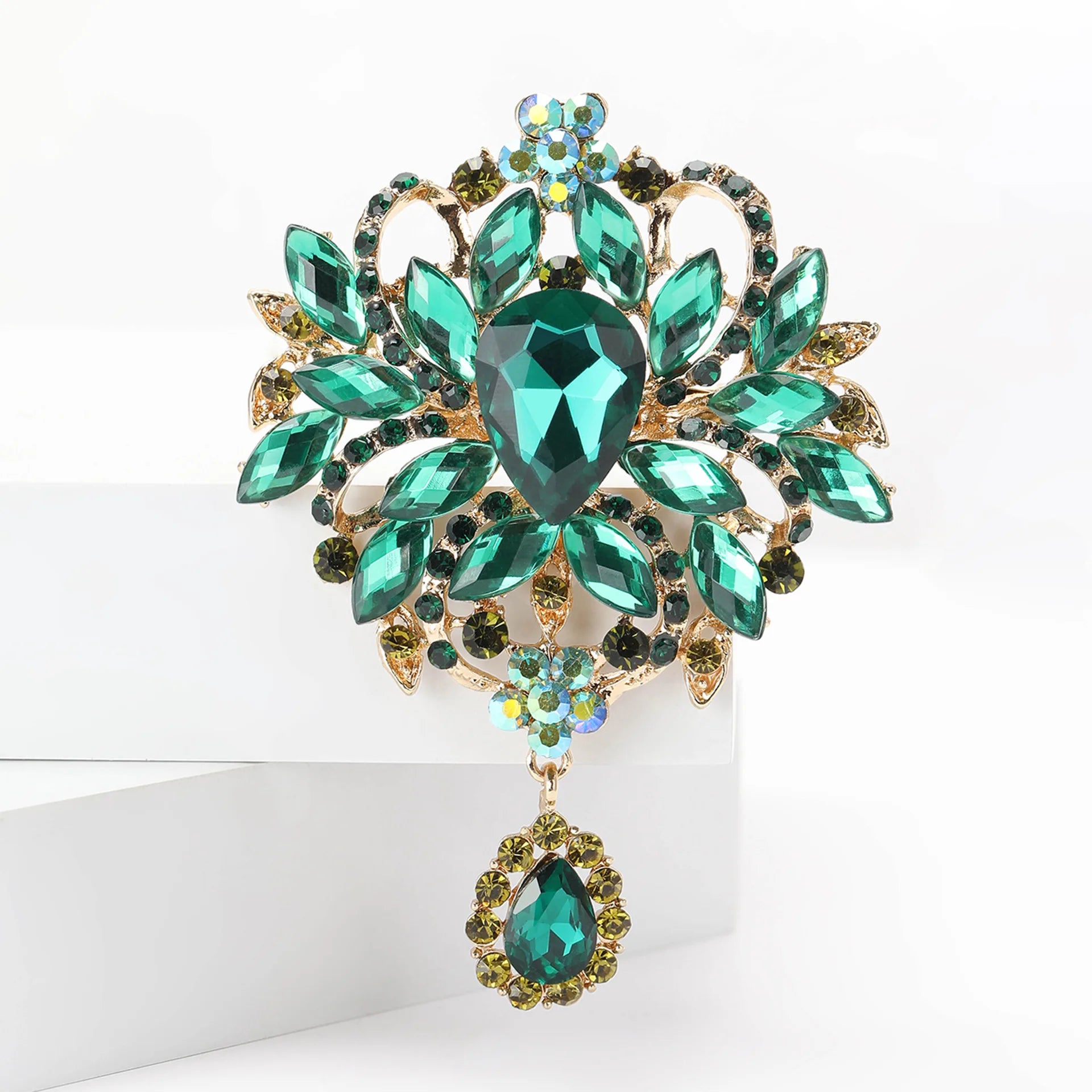 Luxury Big Color Crystal Alloy Water Drop Shape Brooch Pin Wedding Dress Corsage Love Gift for Children's & Women