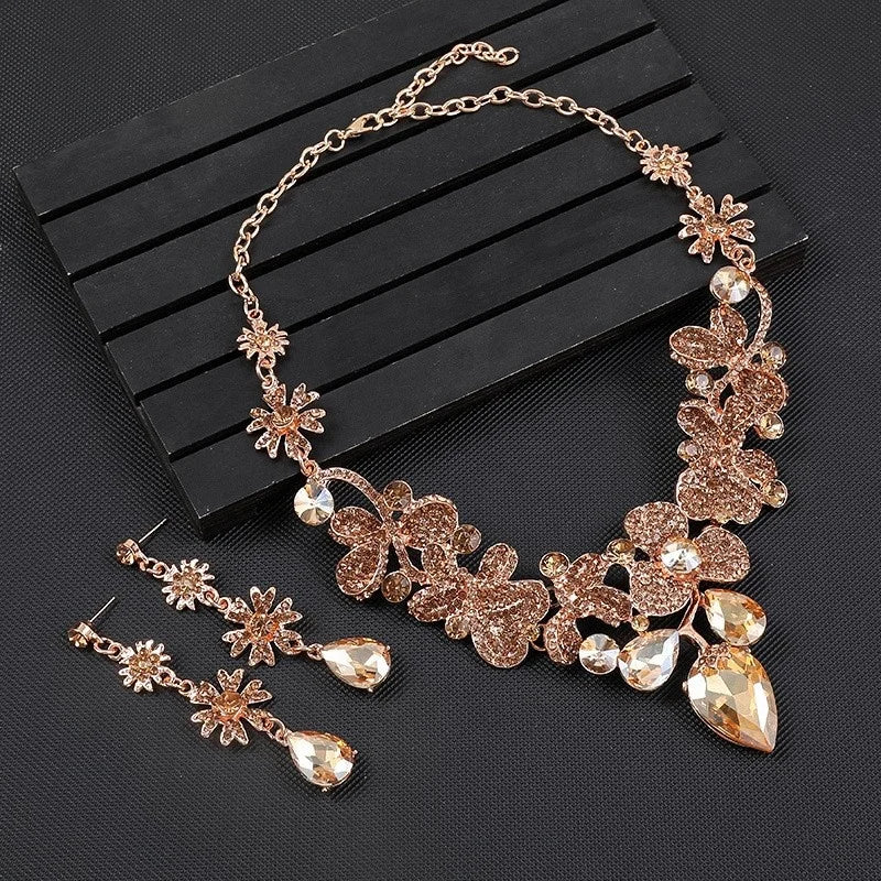 New Fashion Full Diamond Necklace Earrings Jewelry Three-piece High Quality Exquisite Large Gem Flower Jewelry Set