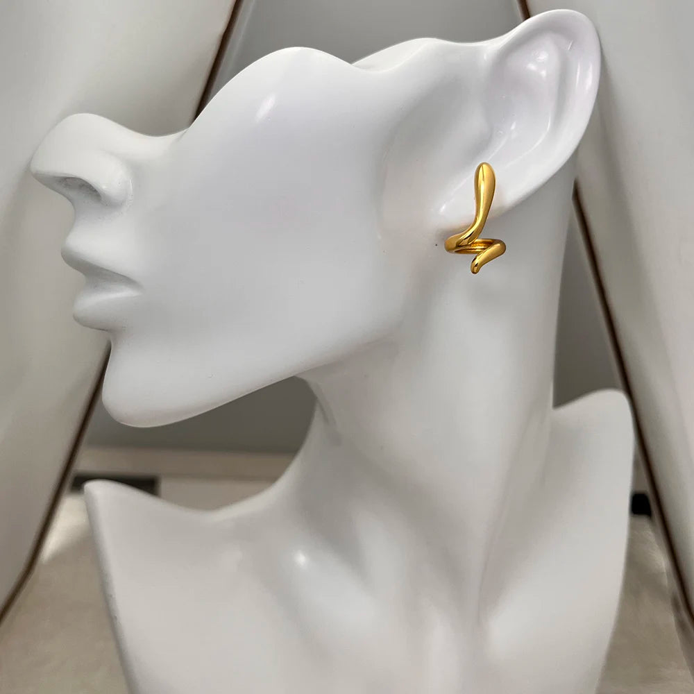 Wholesale 18K Gold Plated Stainless Steel Snake Charm Stud Earrings Classic Pendant Style