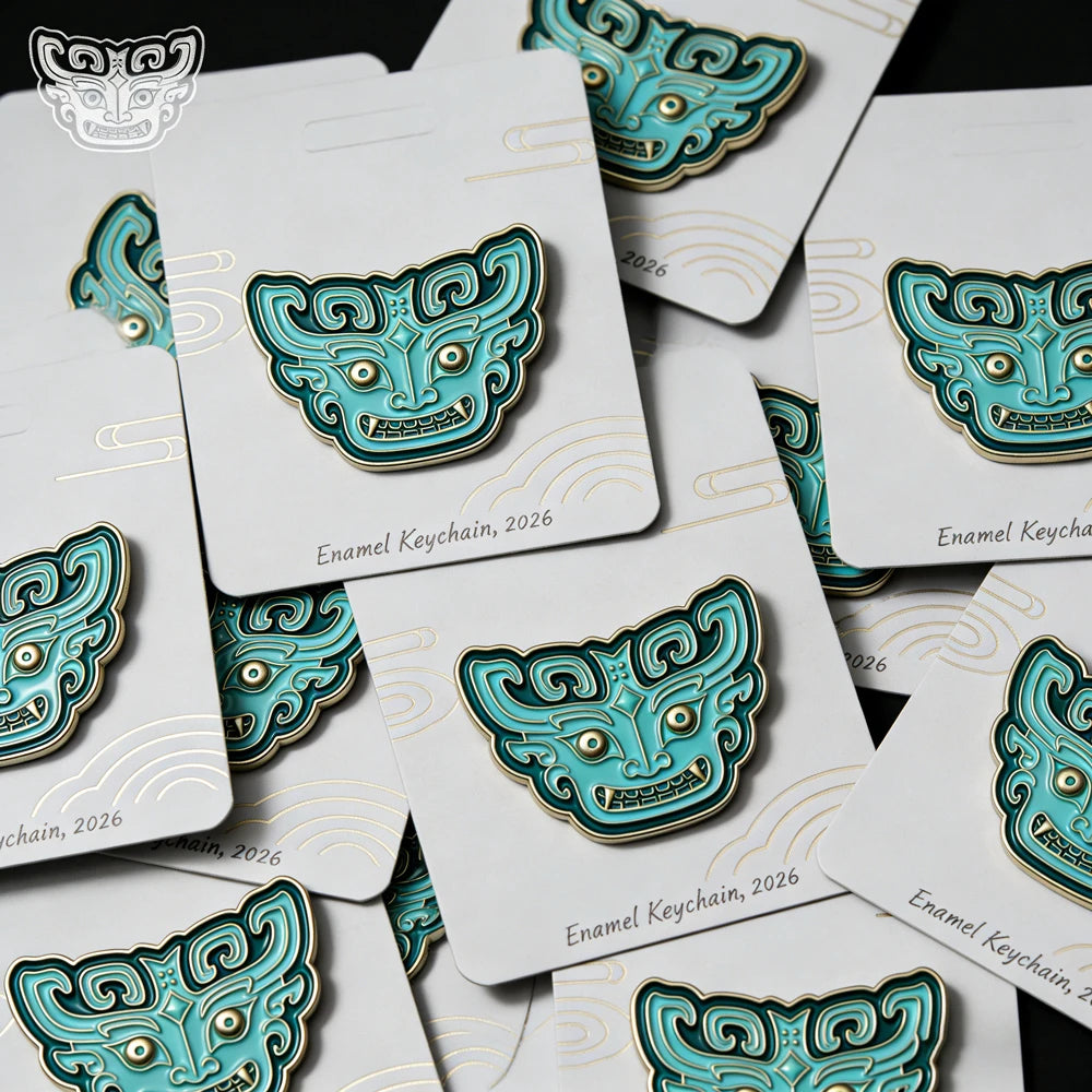 New Arrival Enamel Pin Cat Design Cute Souvenir Brooch Metal Badge Anime Lapel Pin Hard Enamel Pin Custom
