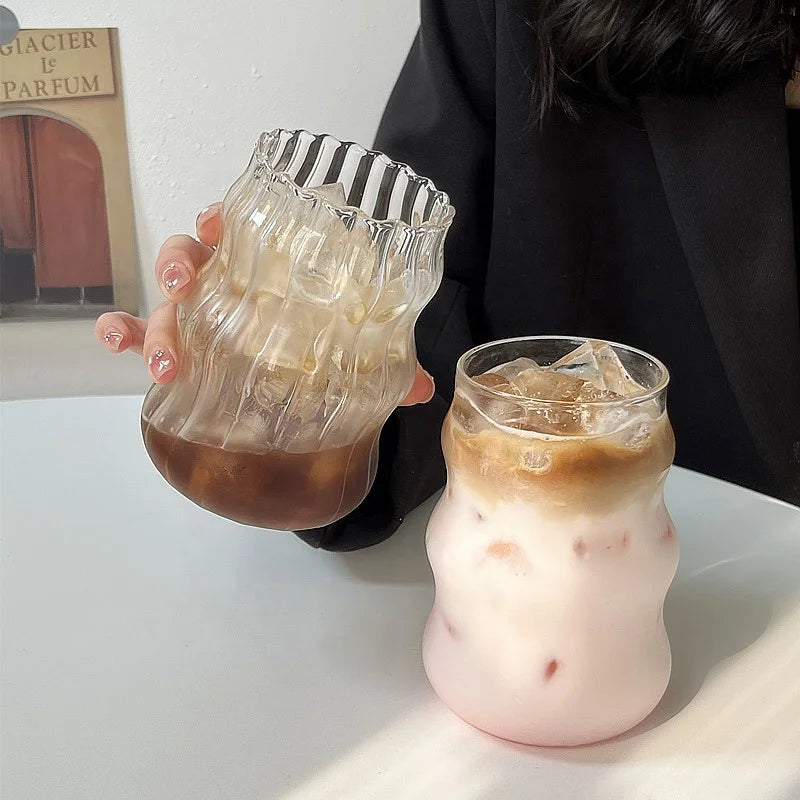 Top Selling High Borosilicate Wave Shape Tumbler Ribbed Drinking Glasses Striped Juice Glass Cup With Bamboo Lid and Glass Straw