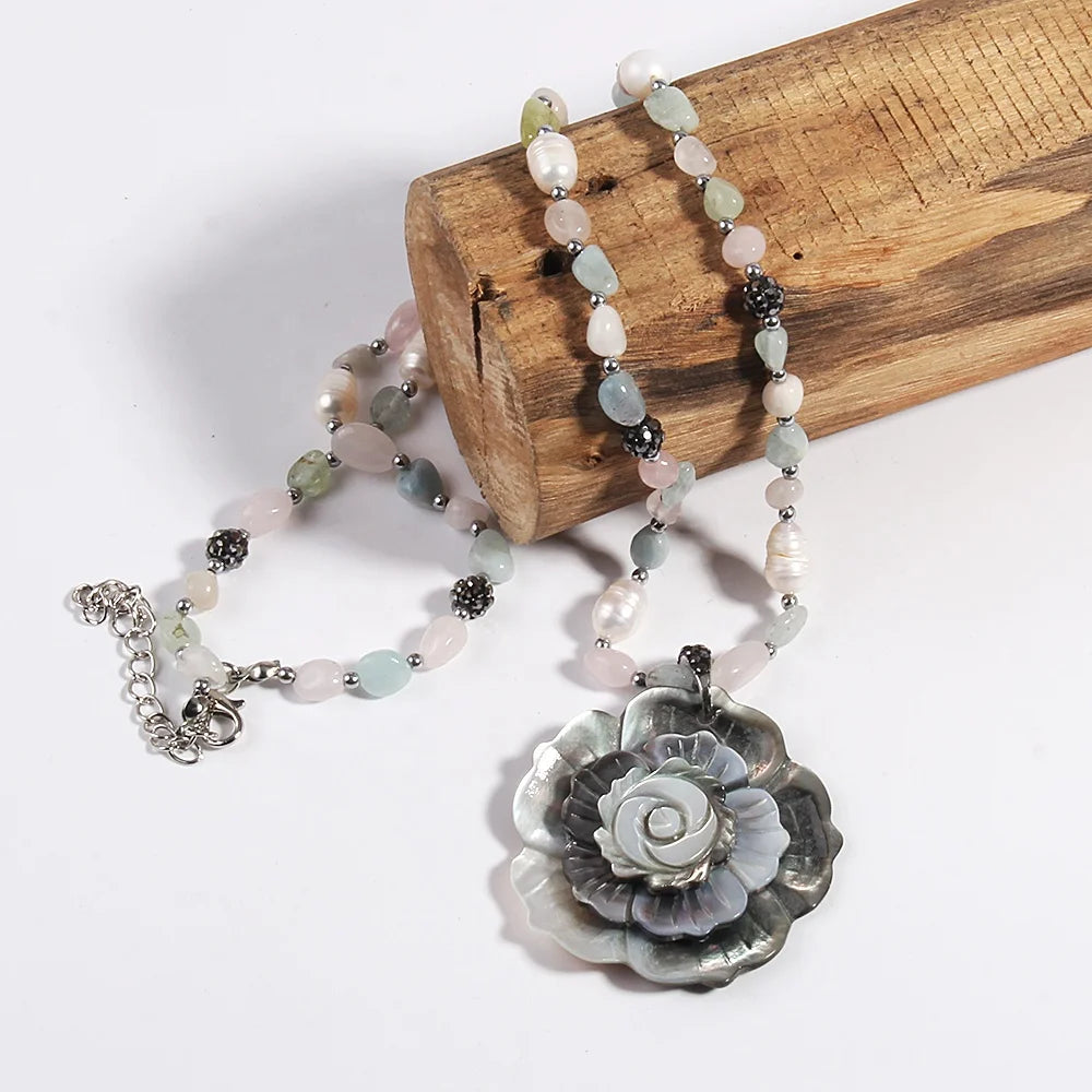 JH Wholesale Abalone Shell Boho Jewelry Chip Morganite Freshwater Pearl Necklace Abalone Shell Heart Flower Pendant Necklace