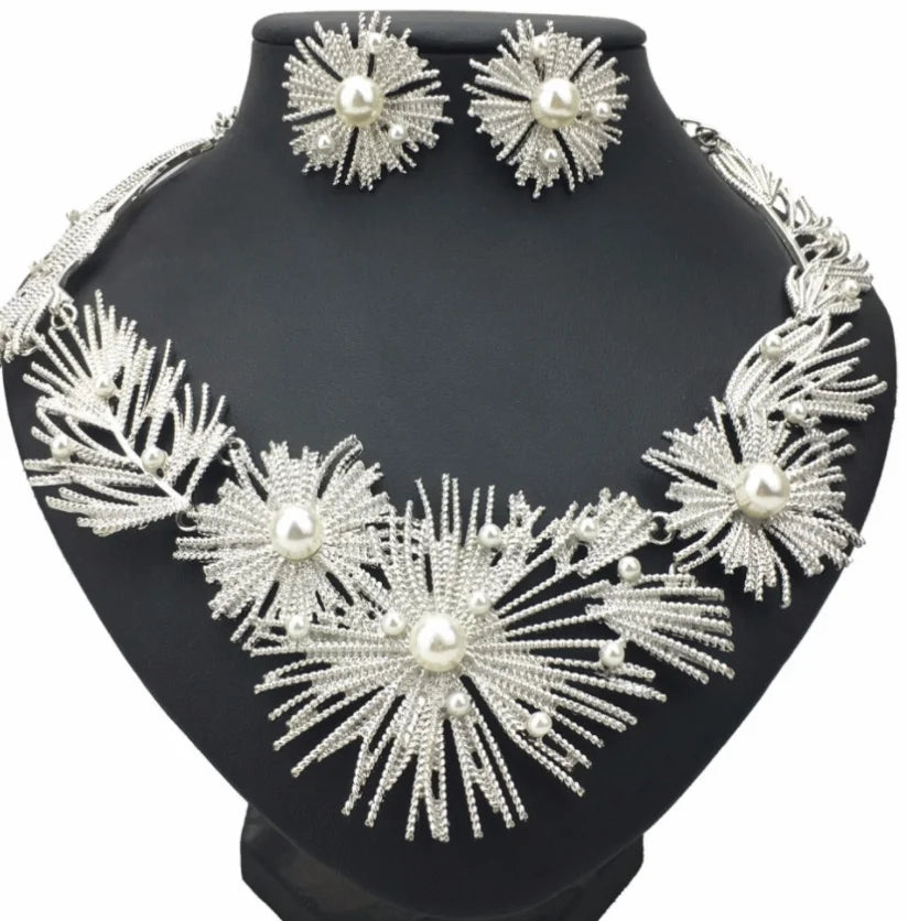 Wholesale Exaggerated Flower Pattern Pearl Necklace Women's Party Jewelry Set