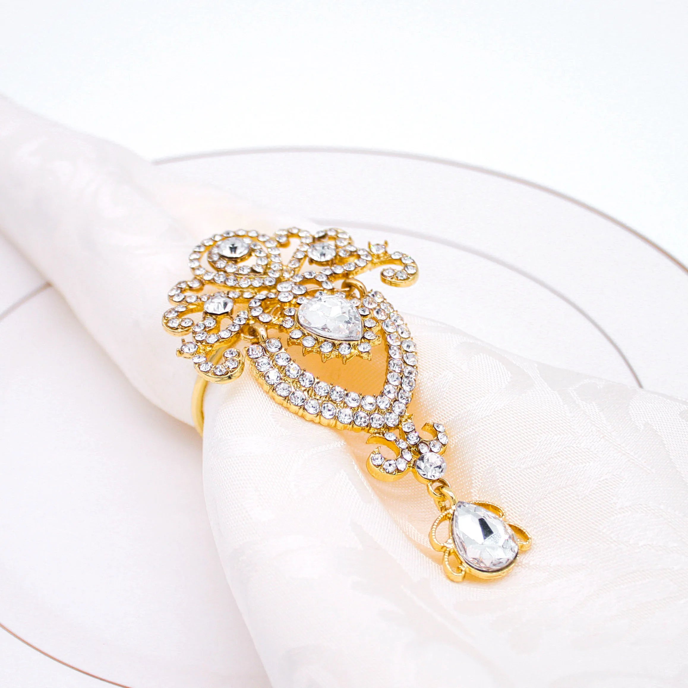 High End Napkin Holder Rhinestone Napkin Ring Accessories for Wedding Banquet Hotel Restaurant Table Decoration