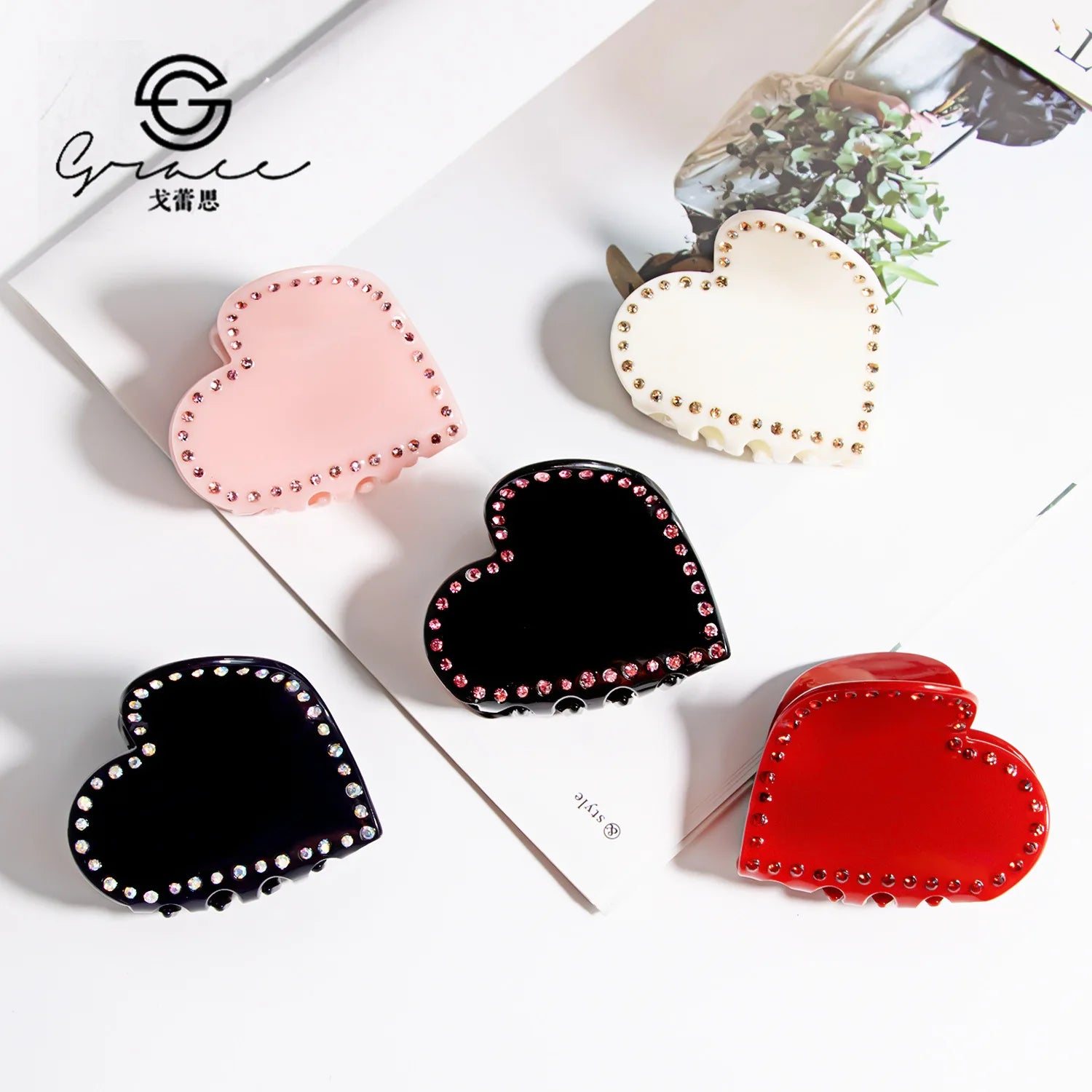 BOXUAN Valentine's Day New Design Korean Claw Hair Clips Heart-shaped Acrylic Girls  Hair Claw