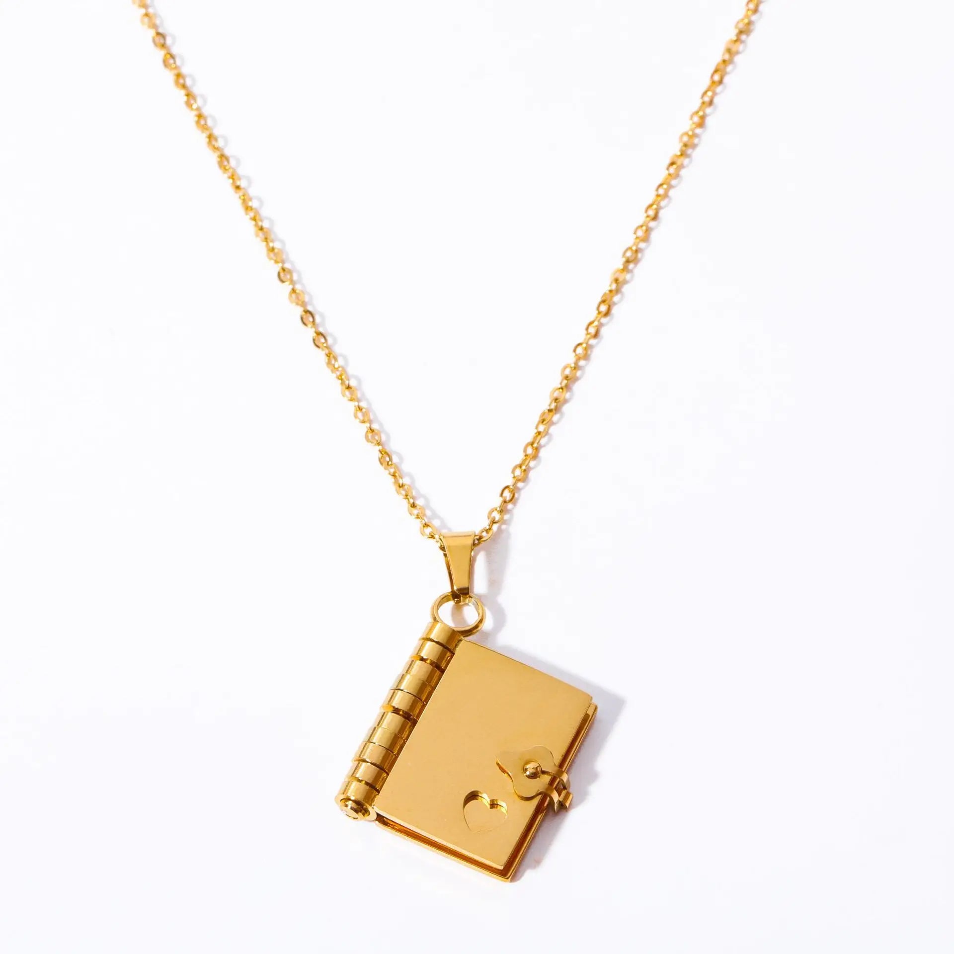 BINSHUO Wholesale Custom Stainless Steel Jewelry Gold Plating Hollow Heart Can Open Laser Carvable Book Pendant Choker Necklace