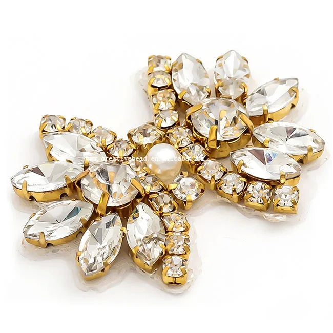 Wholesale 2025 Popular of Shining Crystal Rhinestone Bowknot Applique for Wedding Shoe Decorative Shoe Patches