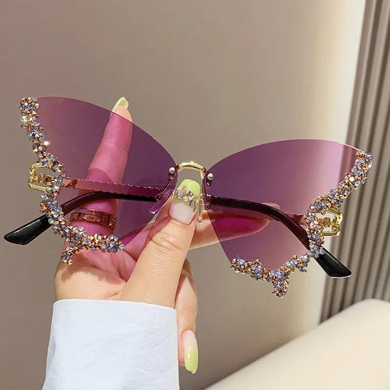 2023 Fashion Female UV400 Vintage Rimless Rhinestone Sunglasses Women Men Retro Metal Diamond Butterfly Sunglasses