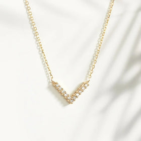 Dainty 18k Gold Plated 925 Sterling Silver Cubic Zircon Moissanite v Shape Chevron Necklace for Valentine Day