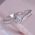 Huitan S925 Minimalist Style Simulated Moissanite Twist Finger Rings for Bride Wedding Party Sterling Silver Rings Jewelry Women