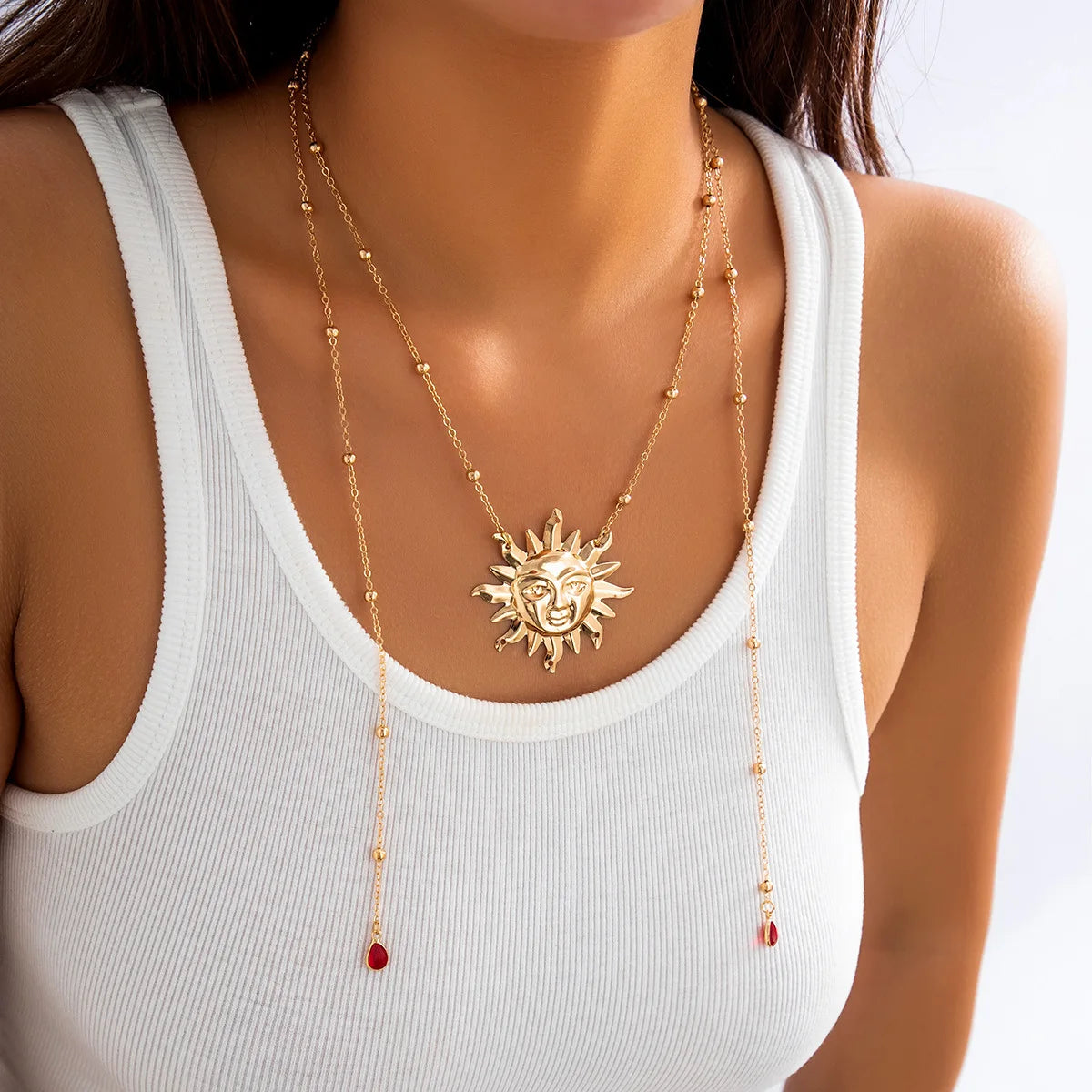 2023 New Arrival Fashion Jewelry Sun Pendant Retro Collar Sweater Chain Necklace Fashion Tassel Long Gold Sun Pendant Neckla