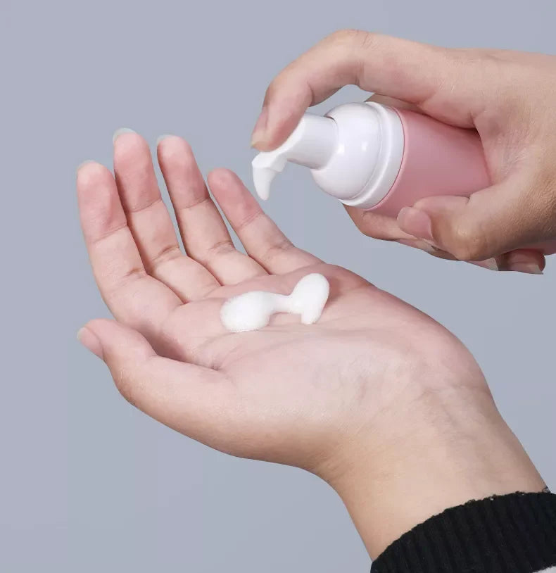 Free Sample 15ml 30ml 50ml PP Plastic Pink Cosmetic Airless Foam Pump Bottles for Personal Care Packaging