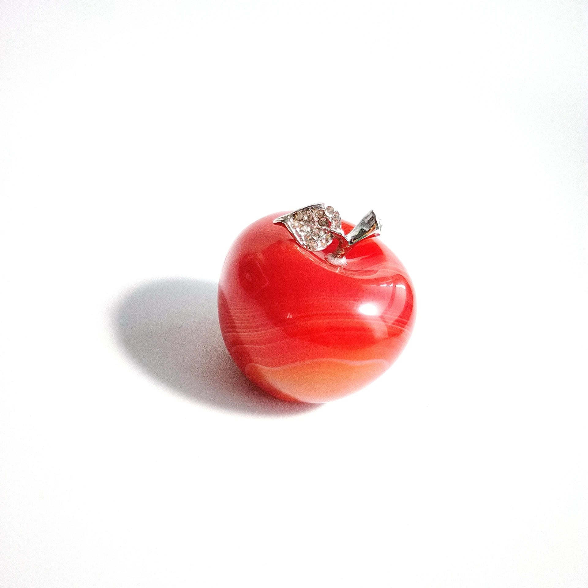 DIY Gems Direct Supply Natural Polished Quartz Hand Engraving Red Agate Crystal Apples for Sale Decoration Sunstone