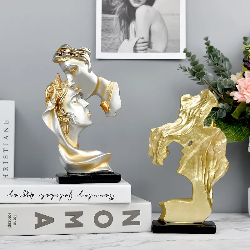 Abstract Art Nordic Style Couple Sculpture Resin Statue for Home Furnishing & Wedding Gift Romantic Statue Decoration