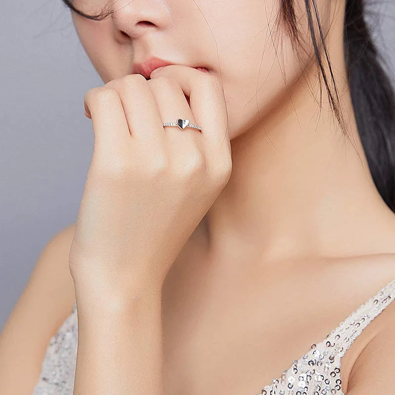 New Creative Design Women Heart Shaped Silver Plated Ring Bow Zircon Ring Fashion Popular Ladies Hand Ornaments Finger Ring