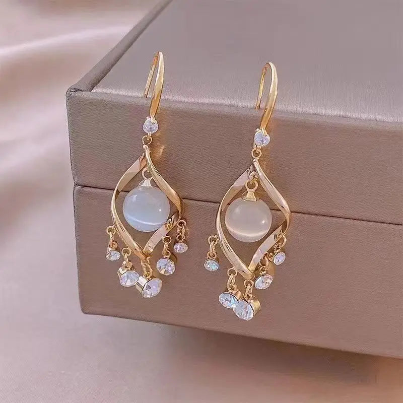 Beauty Tears Pearl Light Luxury French Tassel Spiral Fine Jewelry Trendy Personality Exaggerated Earrings for Women