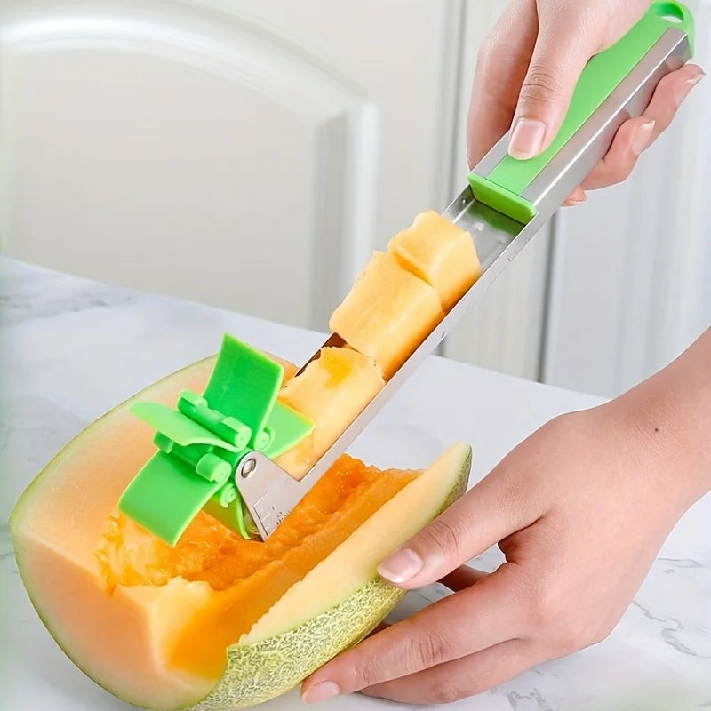 Watermelon Cutter Stainless Steel Melon Fruit Slicer Cutting Tools Handheld Round Melon Divider Kitchen Multipurpose Cutter