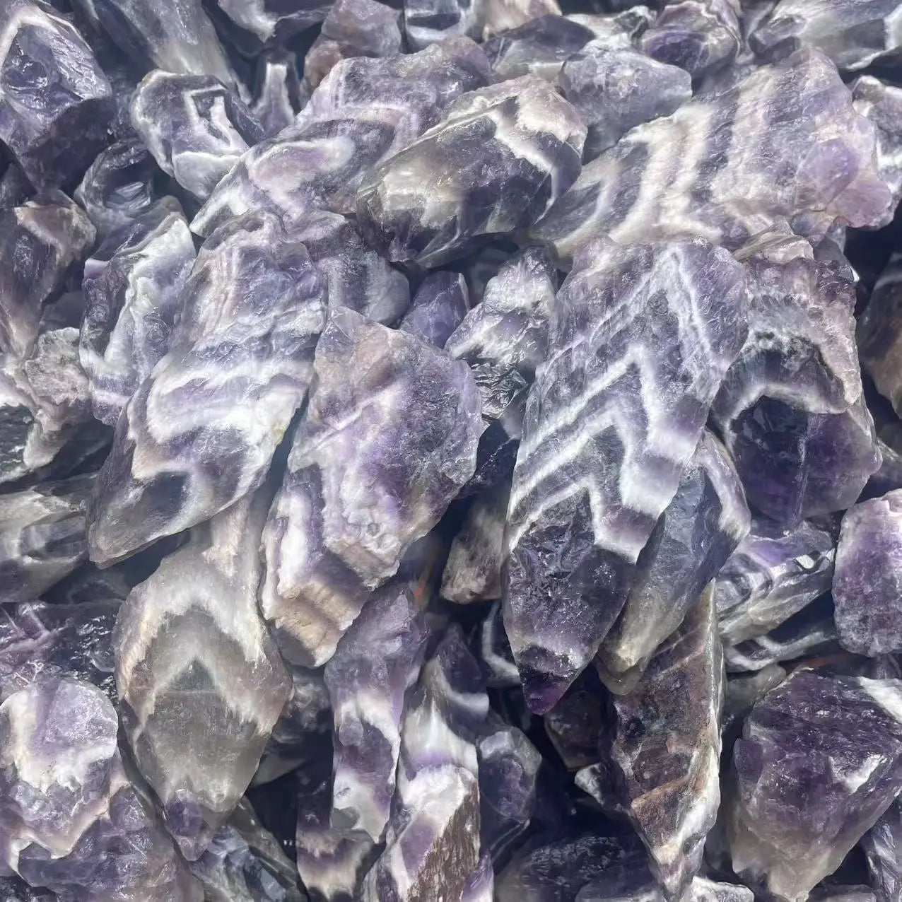 Wholesale Dreamy Amethyst Rough Stone Natural Polished Crystal for Crafts for Creative Expressions