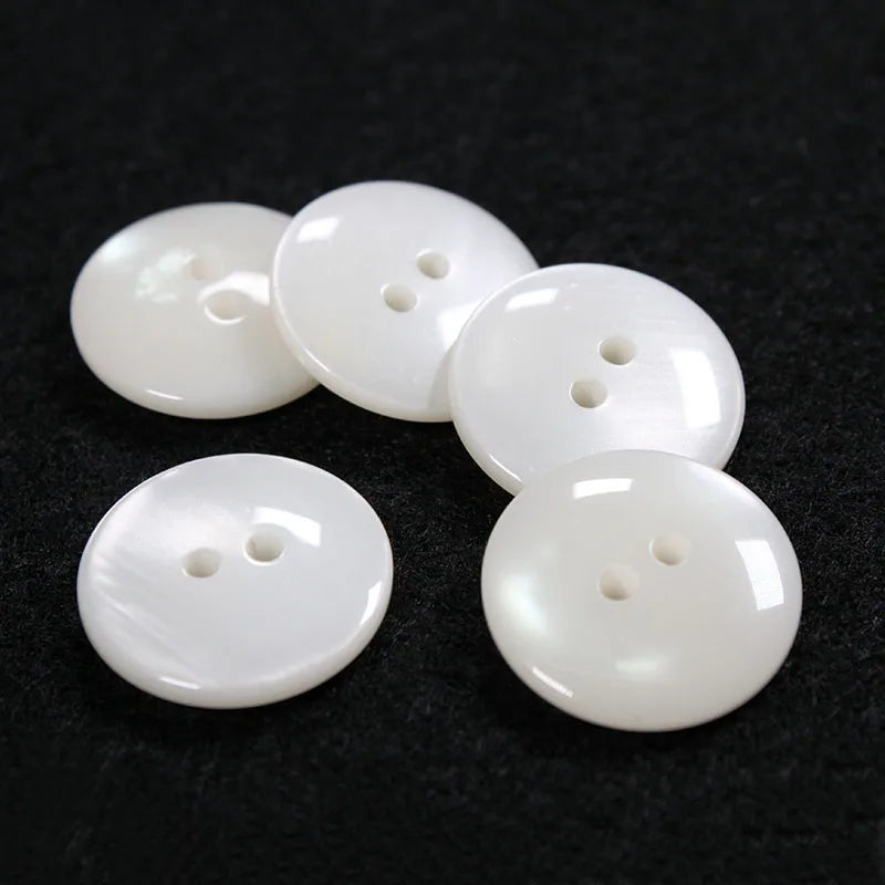Hot Sale Custom Fancy Plastic Pearlized Resin 2-Hole Flatback Buttons with Polishing & Bead Decoration for Clothes & Shoes