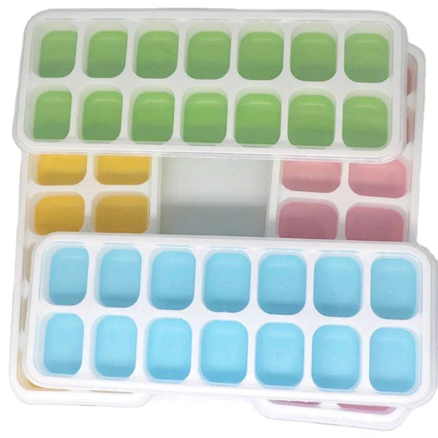 Hot Selling Freezer Food-grade  Ice Cube Trays With Lids Easy-release Silicon Ice Cube Molds Freezer Ice Trays Stackable for