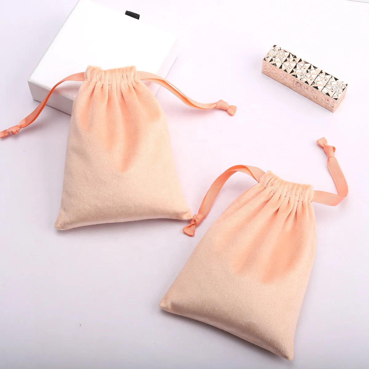 Hot Sale Soft Flannel Pouch for Necklace Lipstick High End Velvet Drawstring Gift Jewelry Bag