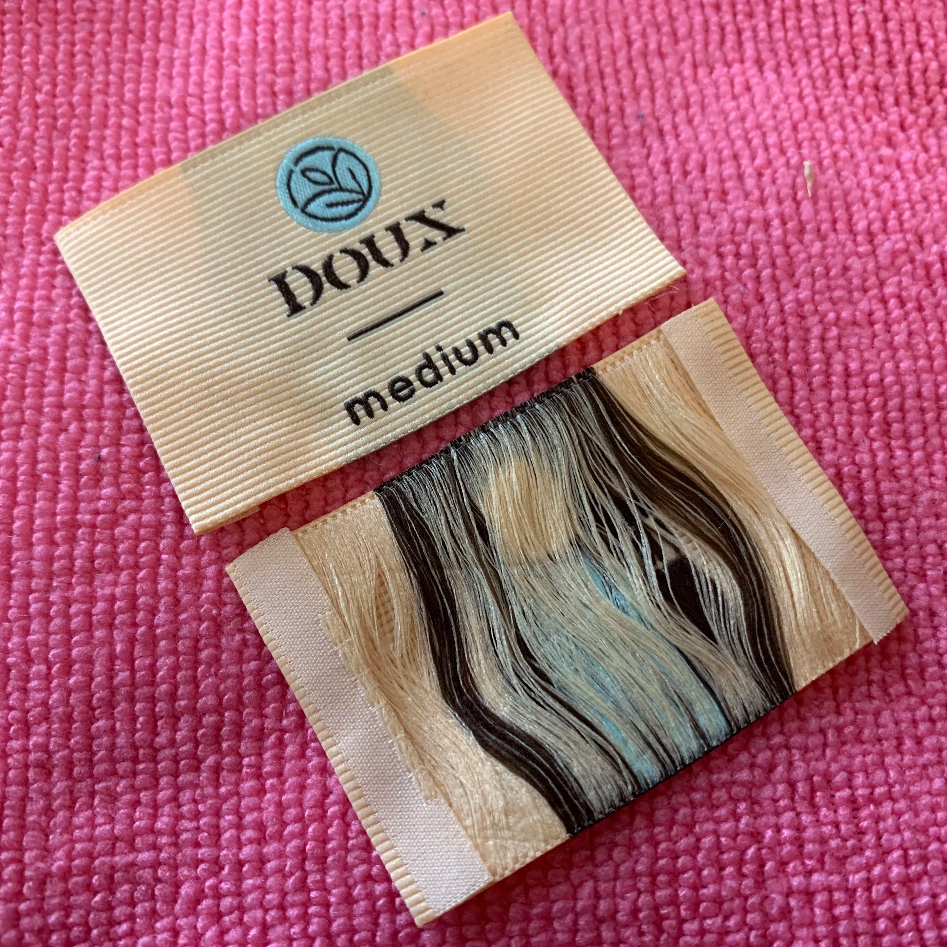 Sustainable Textured Surface End Fold Neck Woven Label for Shirtunique Design Brand logo Fabric Textured Label