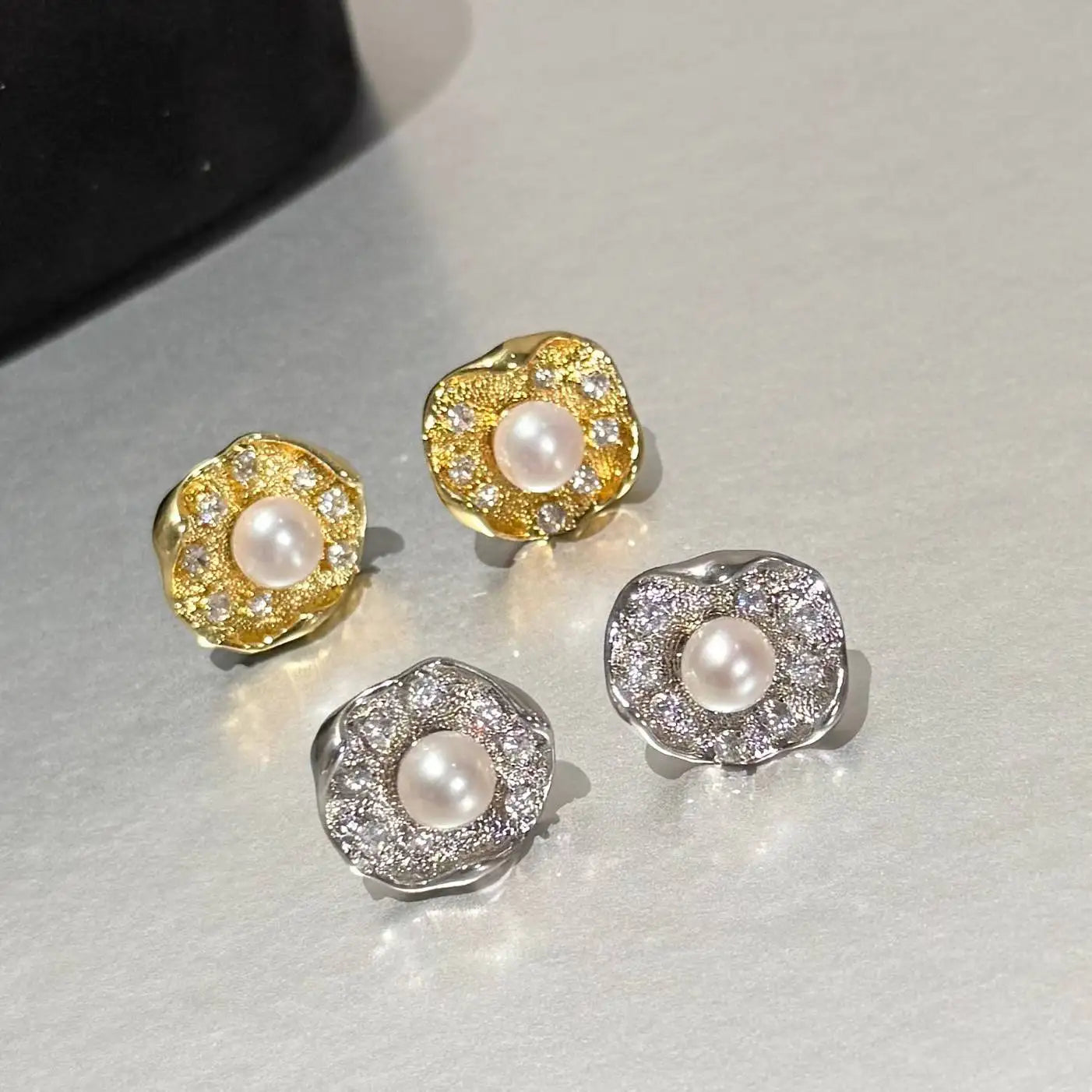 Two Crushed Ice Natural Freshwater White Bread Pearls Stud Earrings 6-7mm 18K Gold Platinum Plated Women's Anniversary Daily