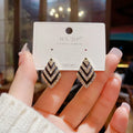 Diamond-encrusted Geometric diamond Earrings for Women Jewelry Shop Wholesale N231116