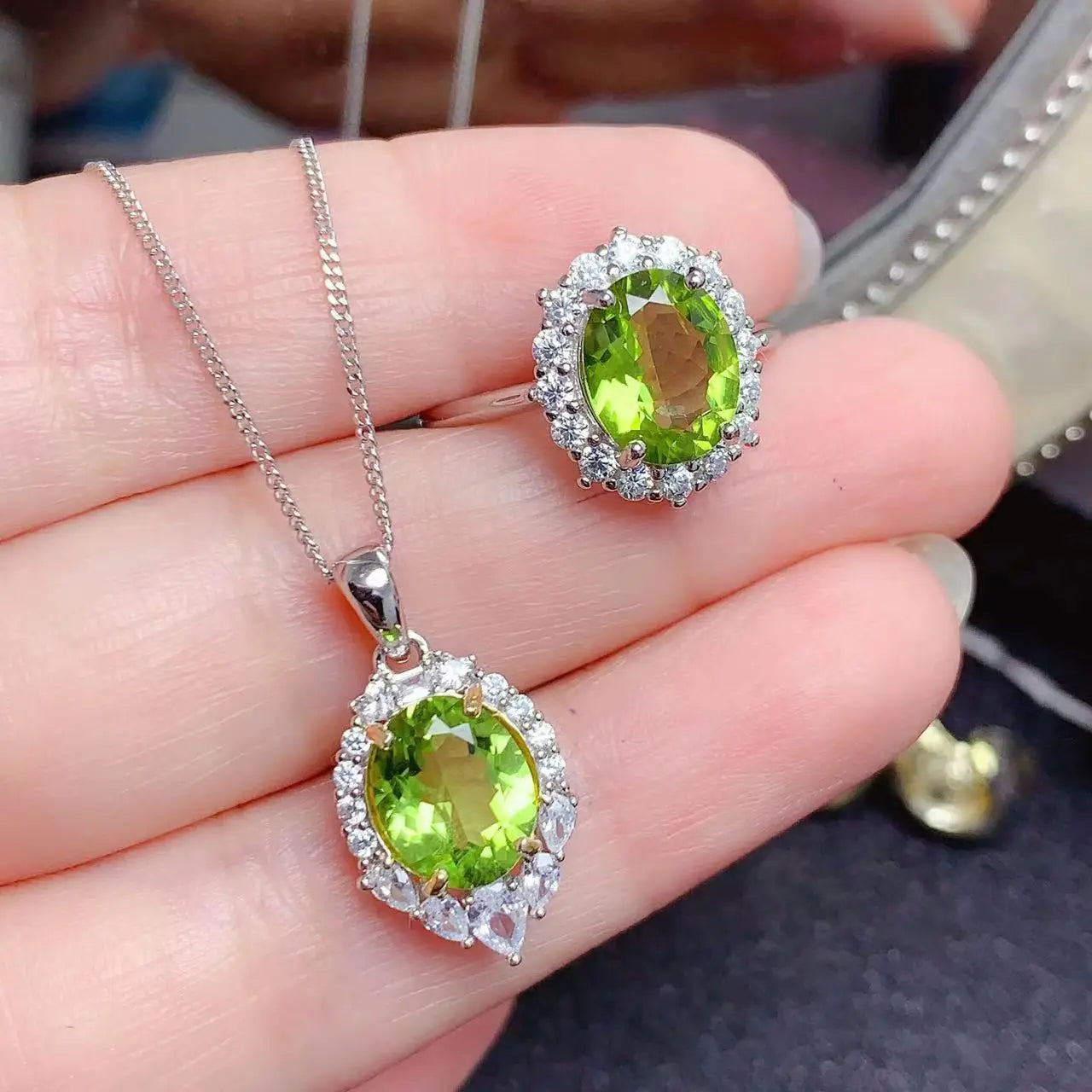 Hot Sale 925 Sterling Silver Natural Peridot Jewelry Set Fashion Pakistani Bridal Gold Plated for Ladies for Parties Engagements