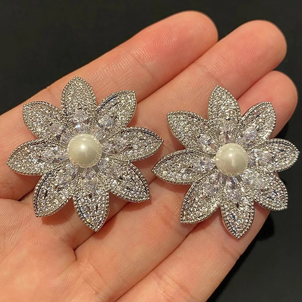 Huitan Best Selling Dainty Flowers Pearl Stud Earrings Sparkling Cubic Zirconia Silver Plated CZ Earrings Women Wedding Jewelry
