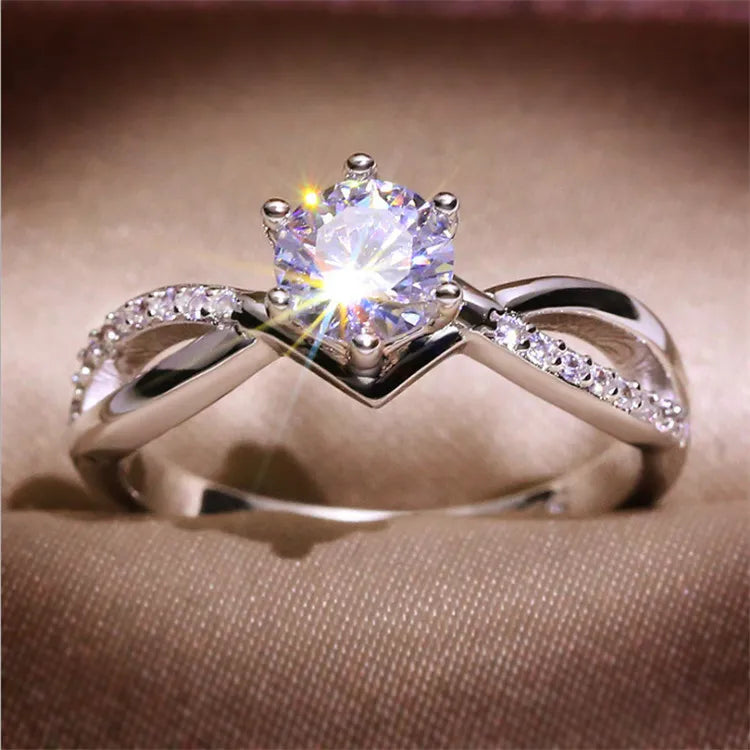 2024 New Trend Blingbling Full Diamond Wedding Rings Shiny Crystal Women Rings for Propose Marriage