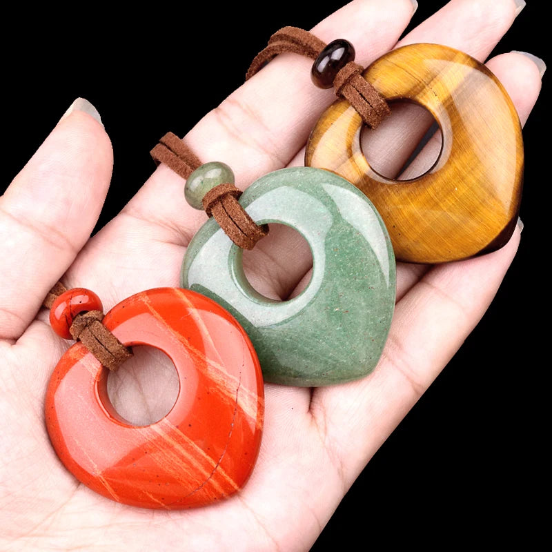 Vintage Style Natural Crystal Semi-precious Stones Hollow Love Heart Necklace Pendant Pink Quartz Tiger's Eye Chain Ornament