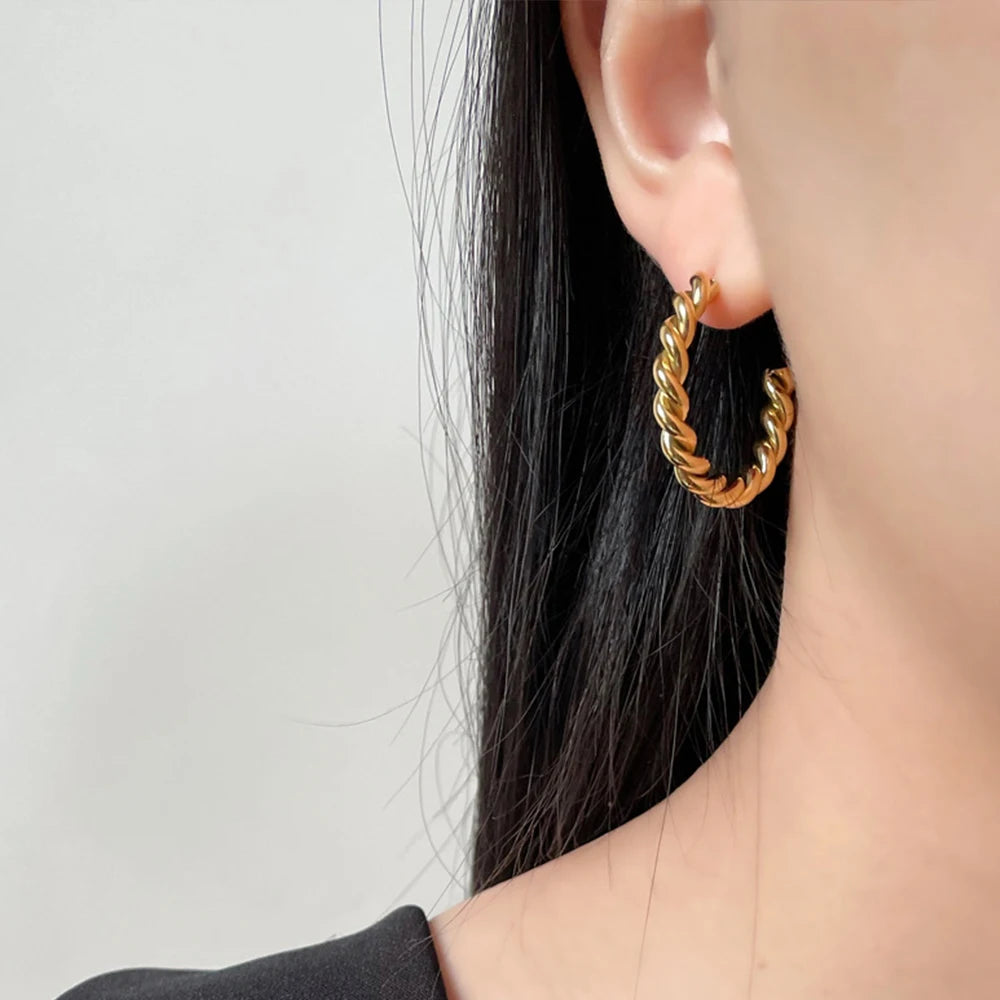 Fashion Stainless Steel Minimalist Jewelry 18K Gold Plated Twisted Rope C Shape Hoops Earrings Jewelry for Women
