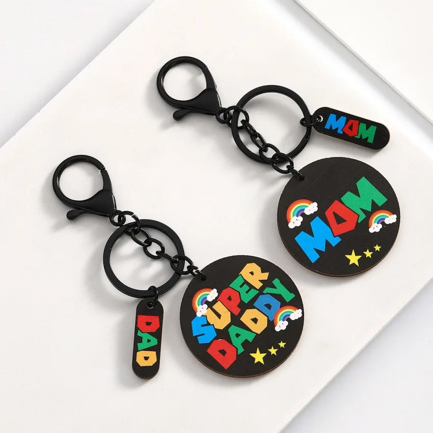 New Hot Creative  Mom and Super Daddy Keychain Colorful Letter Dad Keychains Heartfelt Mother's Day Father's Day Gift