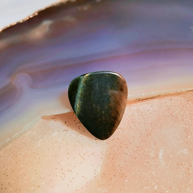 2025 Wholesale Daily Performance Practice Using Lapis Lazuli Guitar Picks