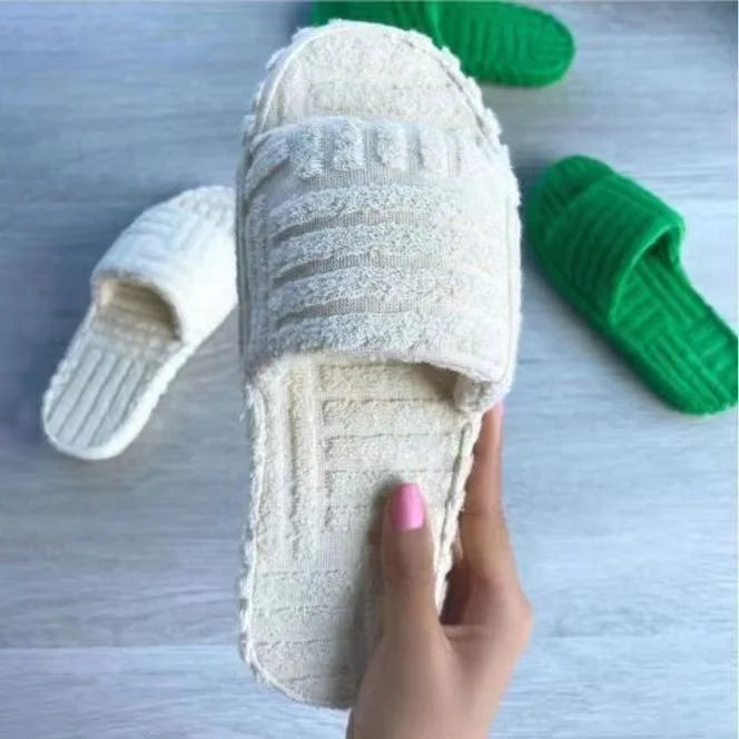Designer Winter Warm Shearling Sheepskin Slippers Women Indoor Outdoor Plush Fabric Insole Anti-Slippery Stylish Fur Bedroom