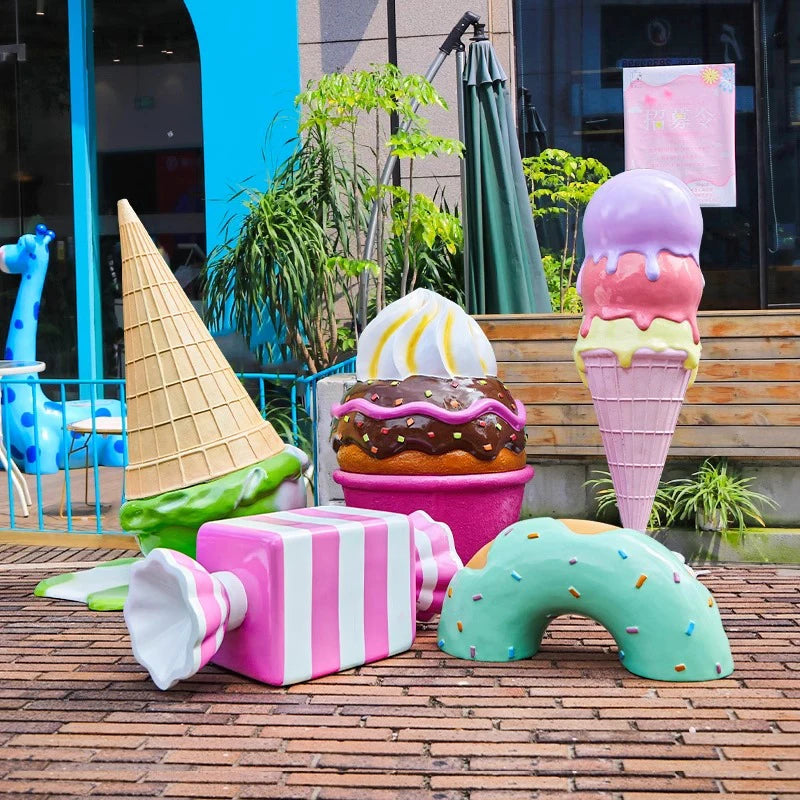 Hot Sale Resin Fiberglass Giant Ice Cream Cone Sweet Candy Sculptures Display Props Shop Decoration