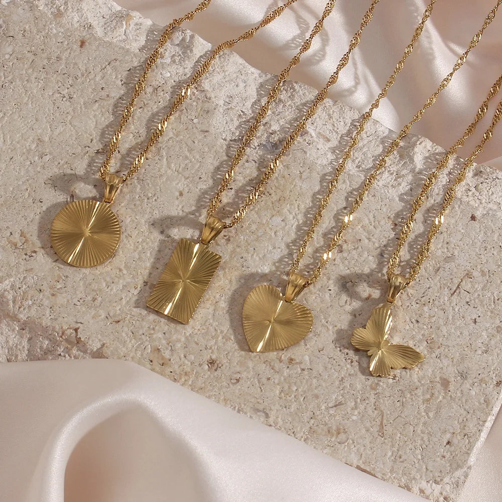 Vintage 18k Gold Plated Circle & Heart & Square Women's Pendant Necklace Striped Geometric Pendant Necklace
