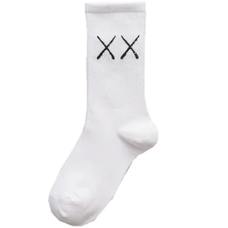 Black and White Mid Tube Socks Pure Cotton Sports Socks for Men and Women Simple and Versatile Casual Socks