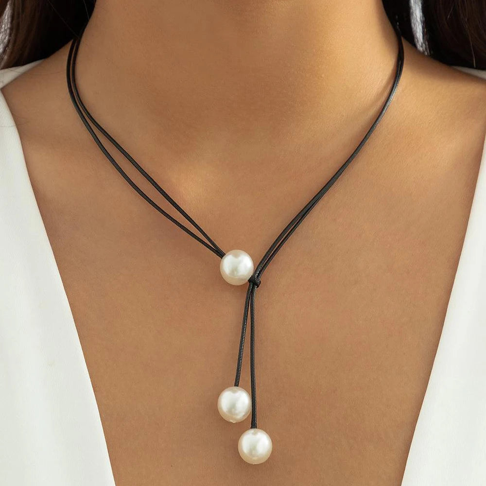 Wholesale Pearl Clavicle Chain Wax String Fashion Necklace Jewelry Set for Women