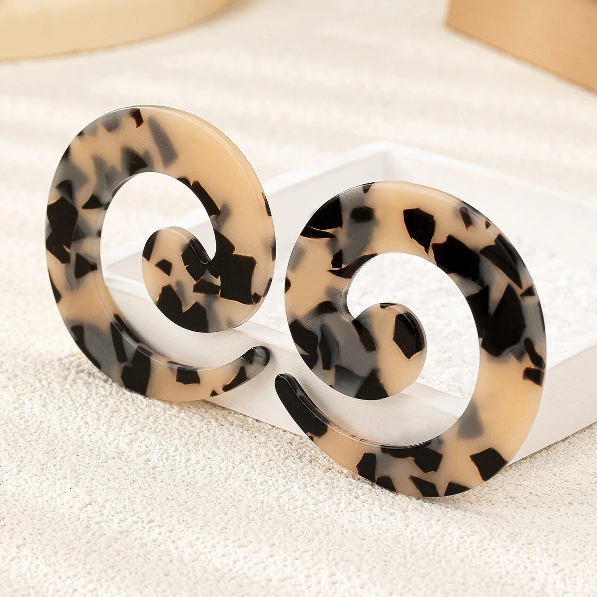 2025 New Arrival Hip Hop Jewelry Vintage Women Retro Trend Leopard Print Geometric Spiral Circle Shaped Earrings for Women